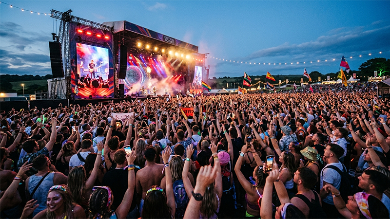 RetroVolt Live on Stage